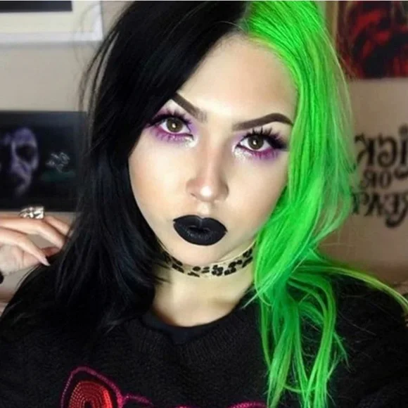 22” Green & black straight split dye lace front wig *NEW* Adult Fashion Wig | Lace Split Dye Blow Out in Two Colors main image 4